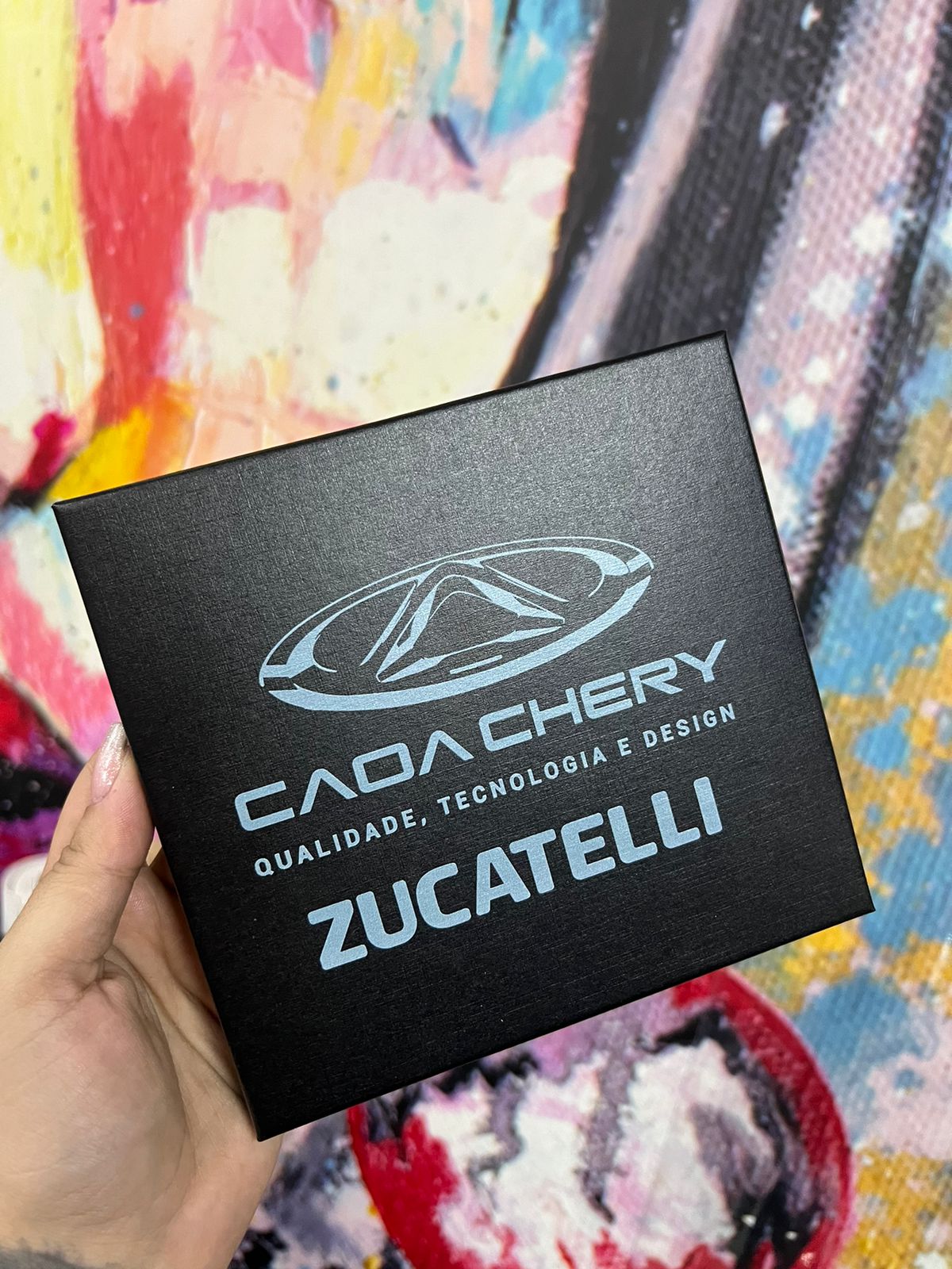 Caixa com logo personalizada